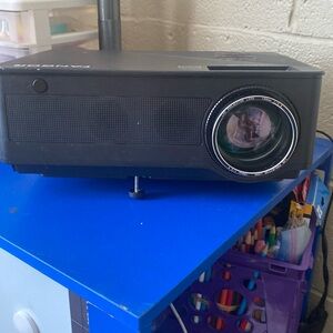 Fangor projector/ TV